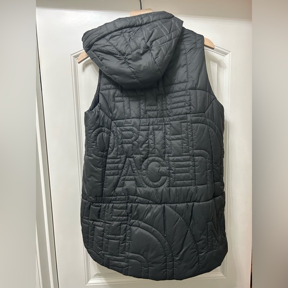 The North Face Hooded Black Vest - Picture 3 of 3